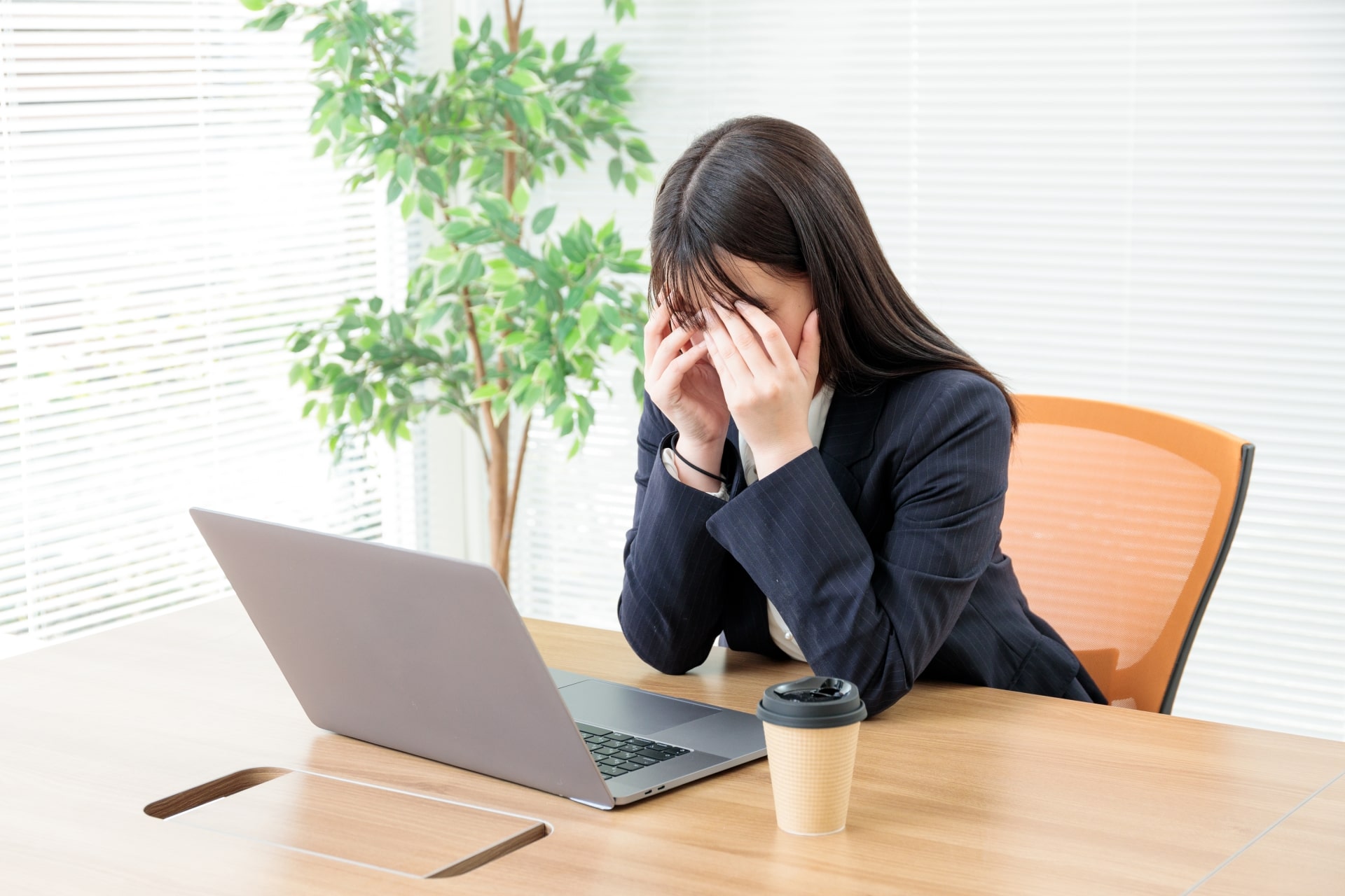 仕事を休む理由を種類別で紹介!伝え方のポイントや注意点も解説